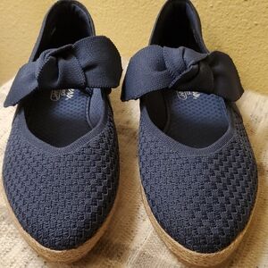 Skechers Navy Air-Cooled Flats Sz 11